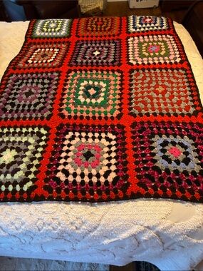 Vintage Granny Square Crochet Throw